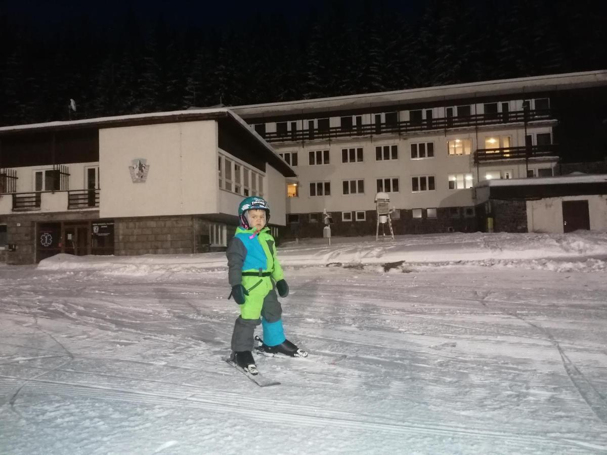 Chata - Dom Horskej Sluzby Jasna Demänovská Dolina Buitenkant foto
