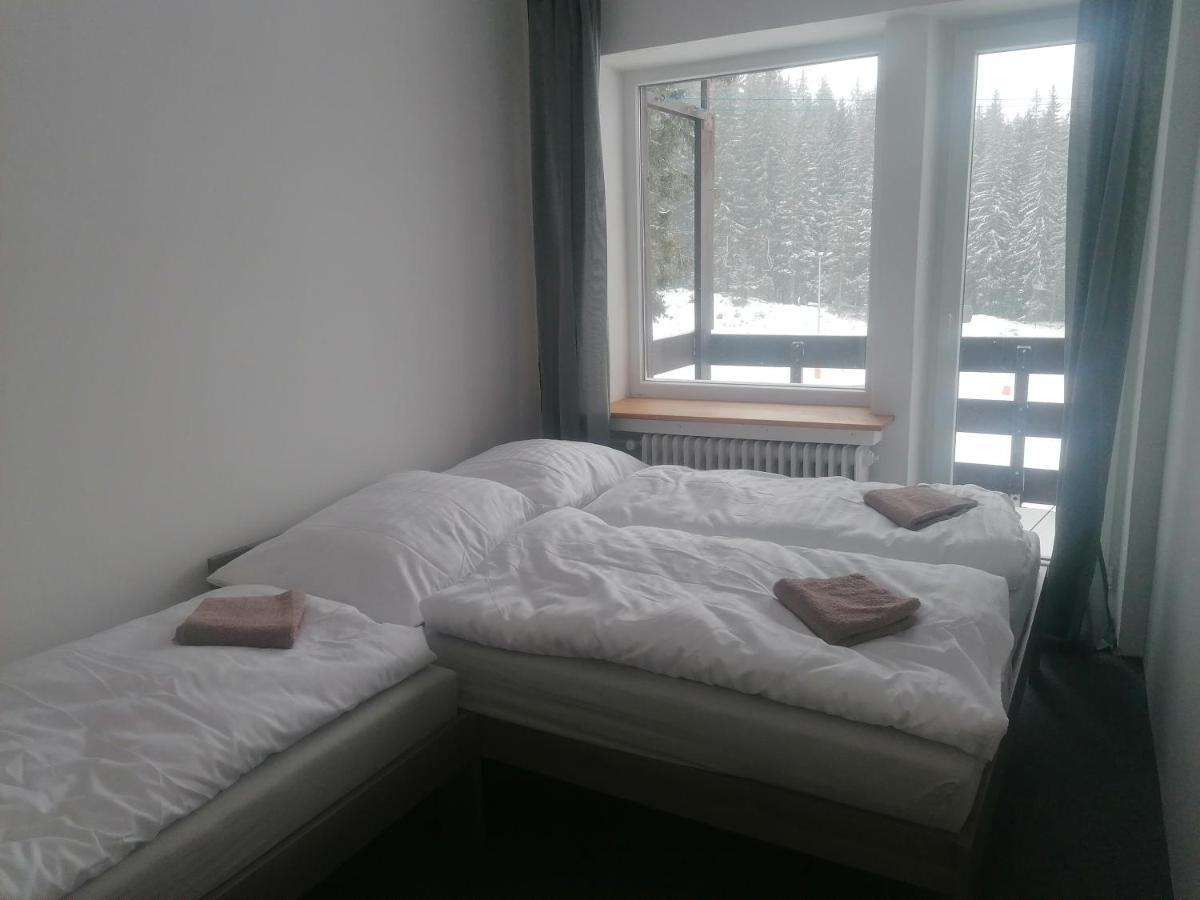 Chata - Dom Horskej Sluzby Jasna Demänovská Dolina Buitenkant foto