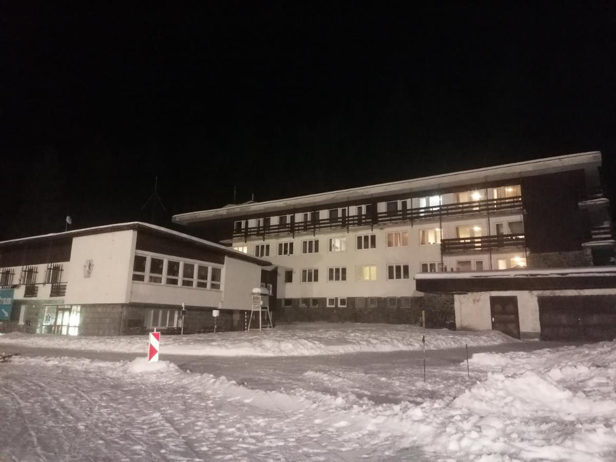 Chata - Dom Horskej Sluzby Jasna Demänovská Dolina Buitenkant foto