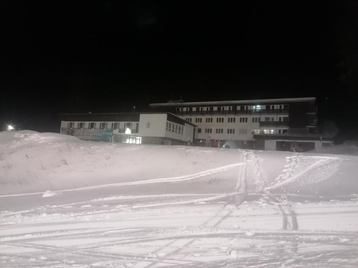 Chata - Dom Horskej Sluzby Jasna Demänovská Dolina Buitenkant foto