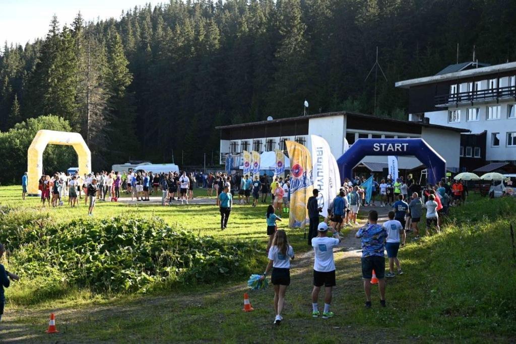 Chata - Dom Horskej Sluzby Jasna Demänovská Dolina Buitenkant foto